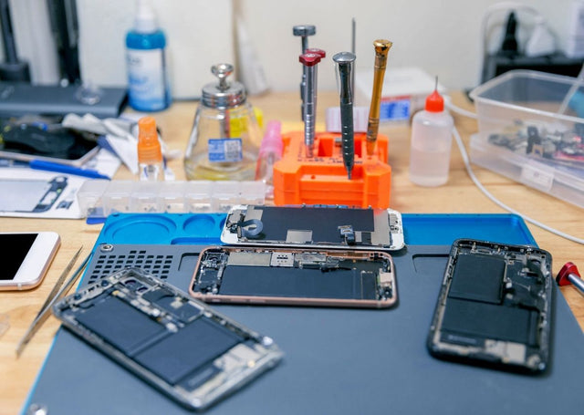Reconditionné vs Occasion : Guide Complet 2025 [Différences]